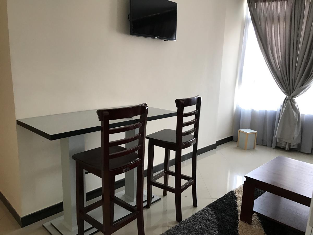Afro Addis Hotel Apartment Exteriör bild