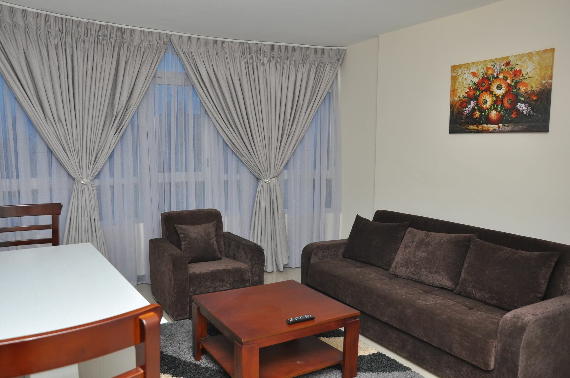 Afro Addis Hotel Apartment Exteriör bild